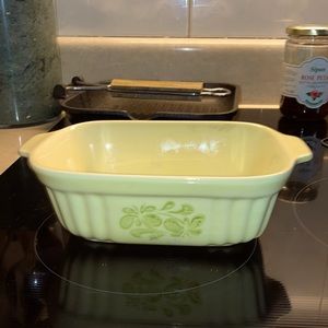 Vintage F.T.D.A 1983 ceramic backing/muffin pan